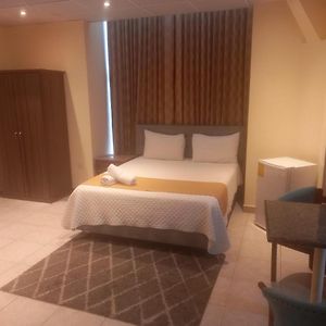 Suite con Cama Queen